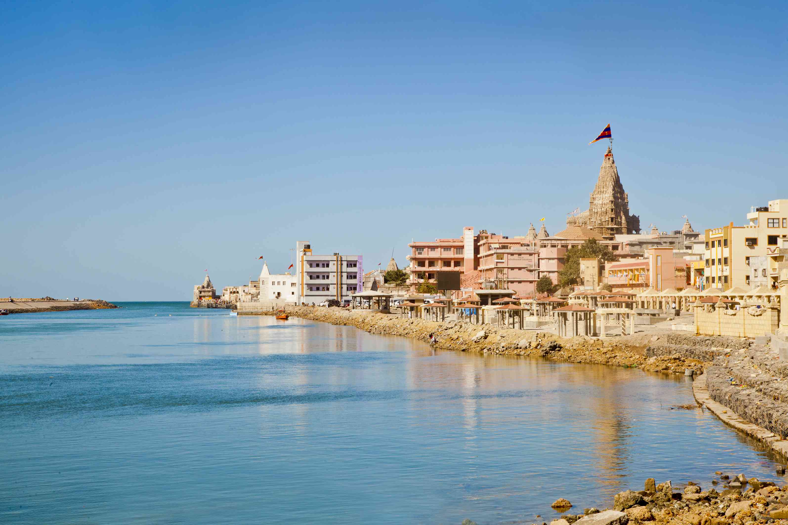 Gujarat Coastal & Wildlife Escape (Dwarka – Somnath – Gir – Diu)